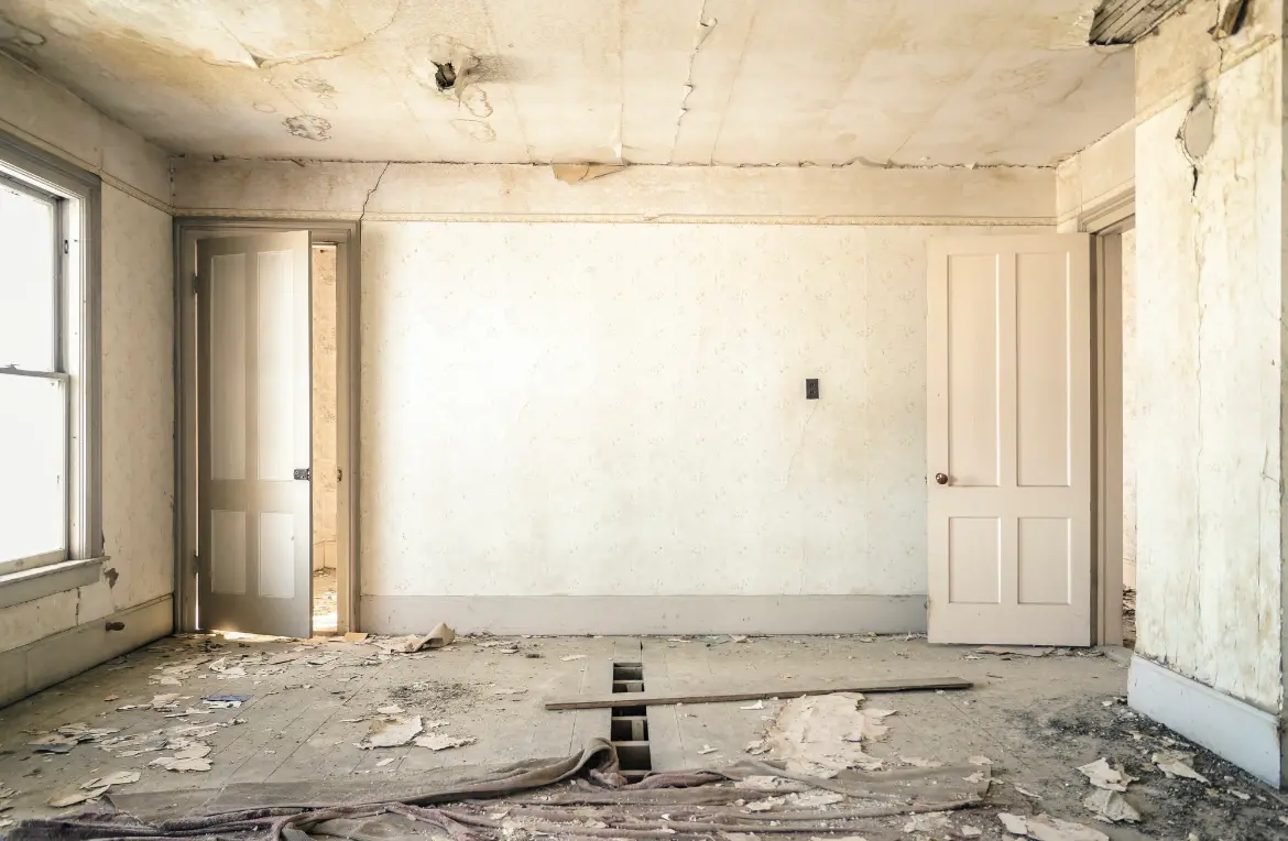 Waste disposal crew managing a cleanout project in Pocopson